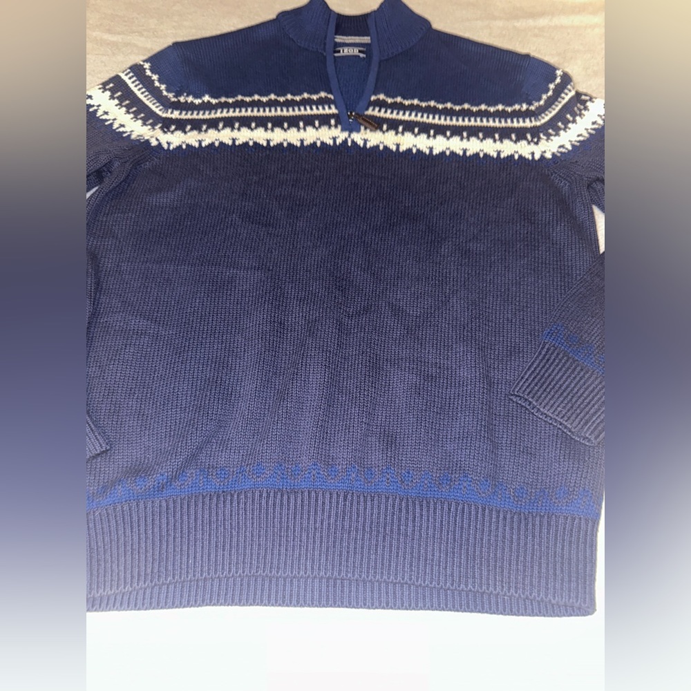 IZOD Sweater - Picture 2 of 7